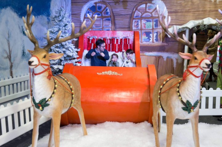 Deck the Halls with Christmas Prop Hire, Festive Theming